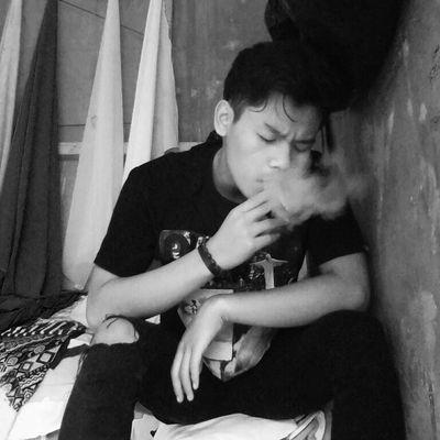 mochfirmanbenze's profile picture. 