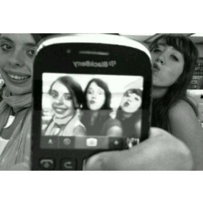 Antiguo twitter oficial de las Perhab (@lauradediego96 @saramerinosj @irenealonso24 ). 1996. https://t.co/DuuVSyJs1b Somos lo que somos porque nos habéis hecho así.