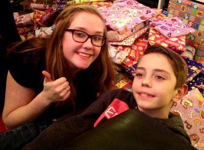 Mollerlyceum/ 16 jaar/ volleybal, theater en scouting/ Love my real friends and my brothers/ Vla forever!!! /Sorry ik had honger..../ love you/NFL