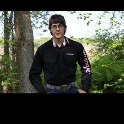 Im Country I toke chew bacca once ina blue moon Im 6'0 Ima Volenteer Fire Fighter