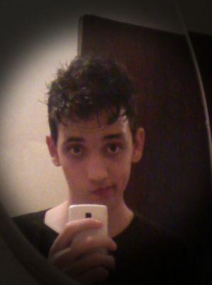 Meu nome e Gustavo tenho 16 Anos Whatsapp:2174258340 Contato para parcerias gustavomuros@gmail.com