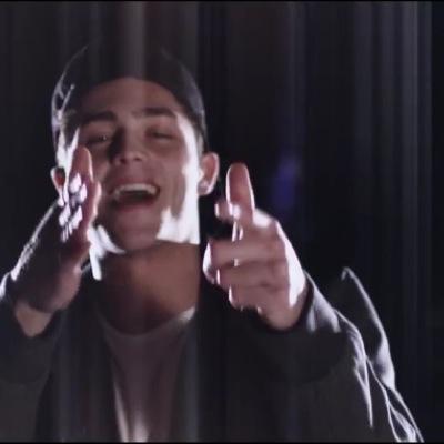 Nate Maloley is one talanted guy! Check him out on soundcloud!!! https://t.co/mP4K2QZyDe He's my perfection❤️