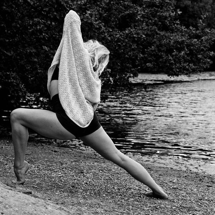 Dance & Movement Artist, Choreographer, Teacher, Artistic Director @AnnaLiseMDance. . . anniehearn1@gmail.com ✉️