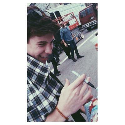 mendes army 💘