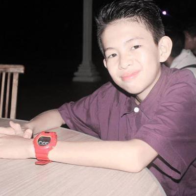 Memang banyak orang yang lebih baik dari saya, tapi saya cuma satu, and I will always be my self and always do my best ☺