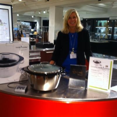 rektor, allmänt intresserad av skolutveckling , entreprenör som utvecklat Sveriges slow cooker, Nordic Cooker !