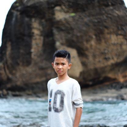 Mojokerto || indonesian boy || IG @rezzasusanto14 || 01-10-01
