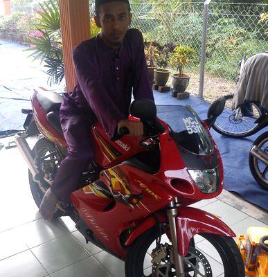 dinsamudera's profile picture. 