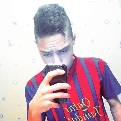 Pxnteo's profile picture. 16 Ans, Footballeur, Gameur de jeux vidéos tel que COD , FIFA, GTA (Fun) , J'aime la Musique (Rap,Electro,RnB). Stéphanois pûr!