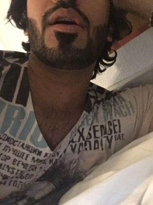 ‏رضاك من  رضات امي علي❤ 


ميم دال...