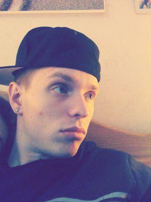 Youtuber: Meistens kein Bock aber manchmal schon ^^ Abonnieren wäre was ..... Und jetzt .. Rauuuuus