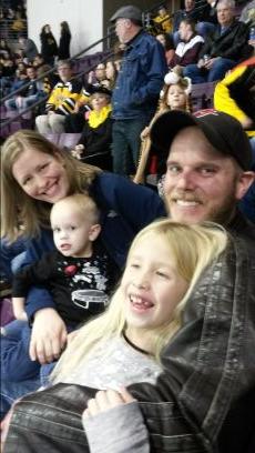 meganrhe's profile picture. 