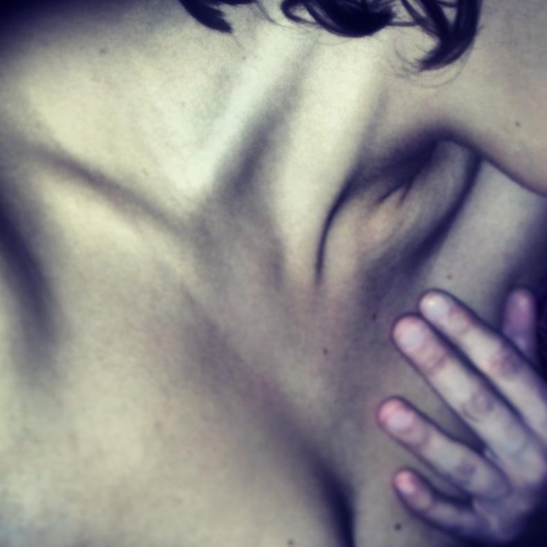 82Pensieri's profile picture. 2°profilo, just for fun.
H e apostrofi al loro posto non ve lo faranno cadere. Onlyfans: Tessy_hot