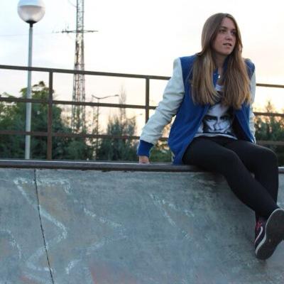 Si tienes que preguntar nunca lo sabrás; si lo sabes, solo necesitas preguntar. Enjoy the roller coaster that's the life :D Walt Disney❤️