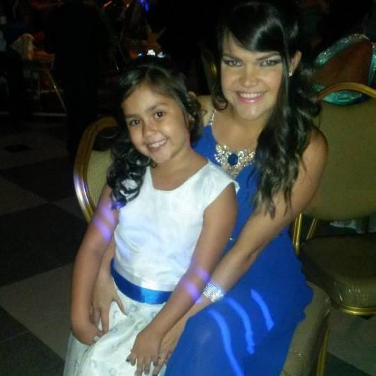 →Sencilla, Amigable, Q'rendona Amo La Música Romántica, Adicta A @LuisFonsi @Ricardo_Arjona y @RomeoSantosPage                            Marley Mi Vida♥