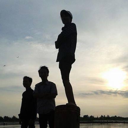 RestuAdetia's profile picture. https://t.co/LqqeoqZe7y |trying to find identity  #Iteng Family Crew