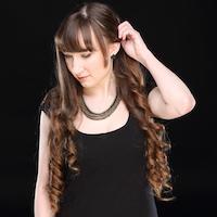 Blogueuse beauté et créatrice du jeu https://t.co/HvgqJTo5Ha. Docteur en maths et sosie de Raiponce. contact@chokomag.com ||||| Compte pro: @coralie75012