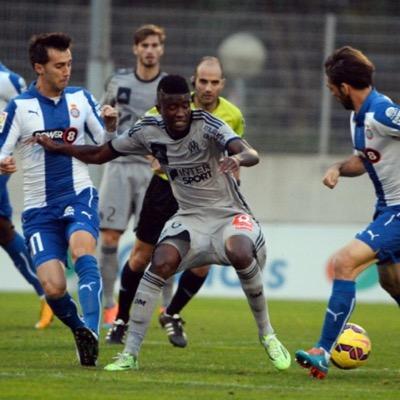 Footballeur Professionnel à l'Olympique de Marseille #TeamOM Instagram: Misteer_mooms