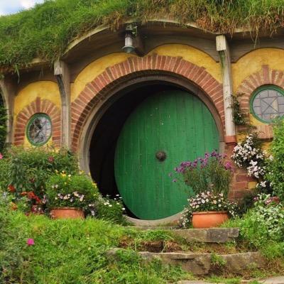 I'm a Tolkien,Whovian,Hunter,Thronie,Sherlockian,BrownCoat.I'm a Smithian.Jenna is the Queen. Lee Pace is my cute pie.