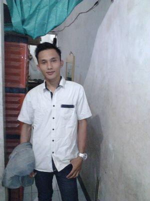 SAYA COWOK HIPER SEX...YG MINAT INBOK YA KITA TUKERAN PIN. TRIMAKASI SAYANG INVITE YA PIN SAYA 53E31E02... paling suka maen sama ibu2 atau tante2 lebih liar....