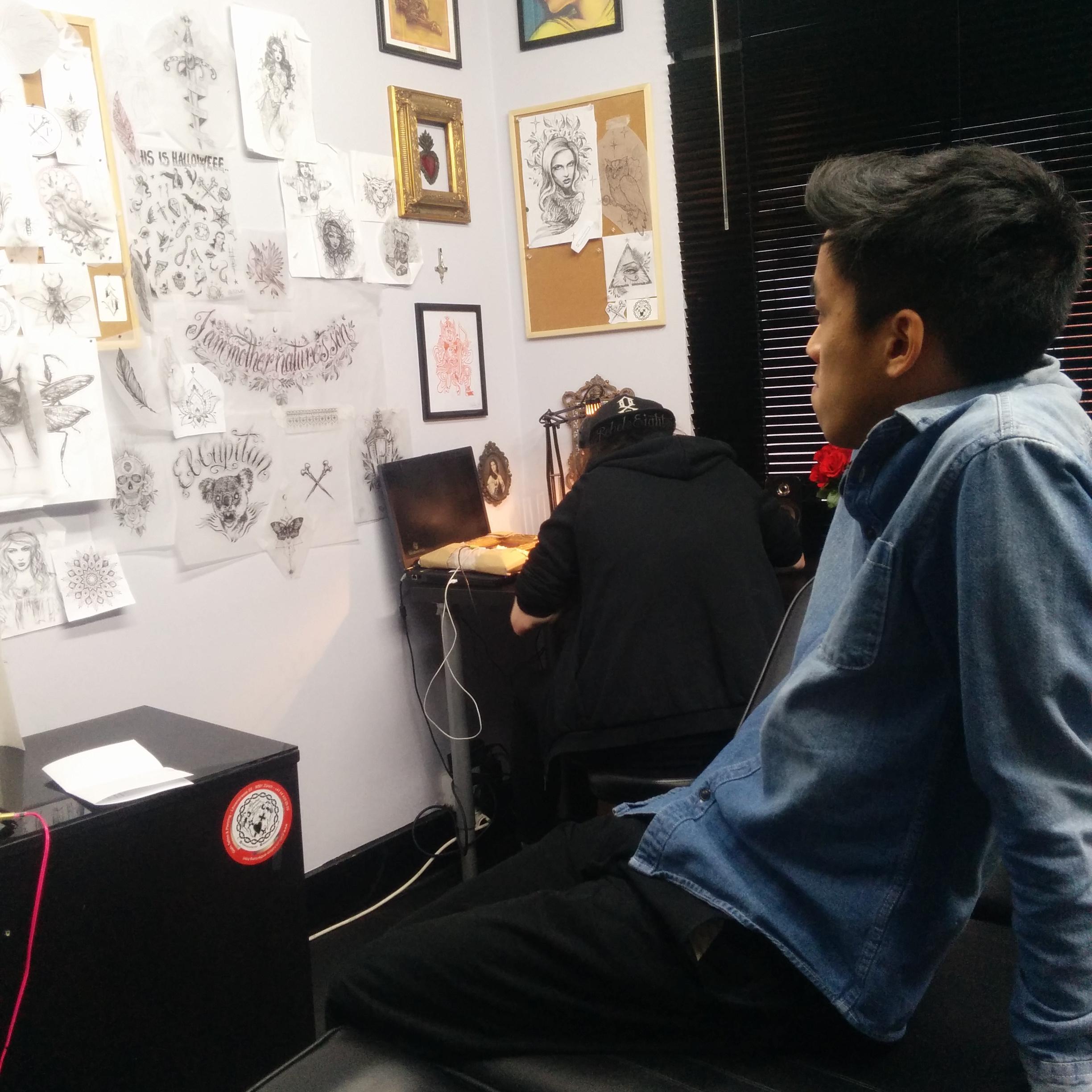 __DavyR's profile picture. Co-founder of Cuuut