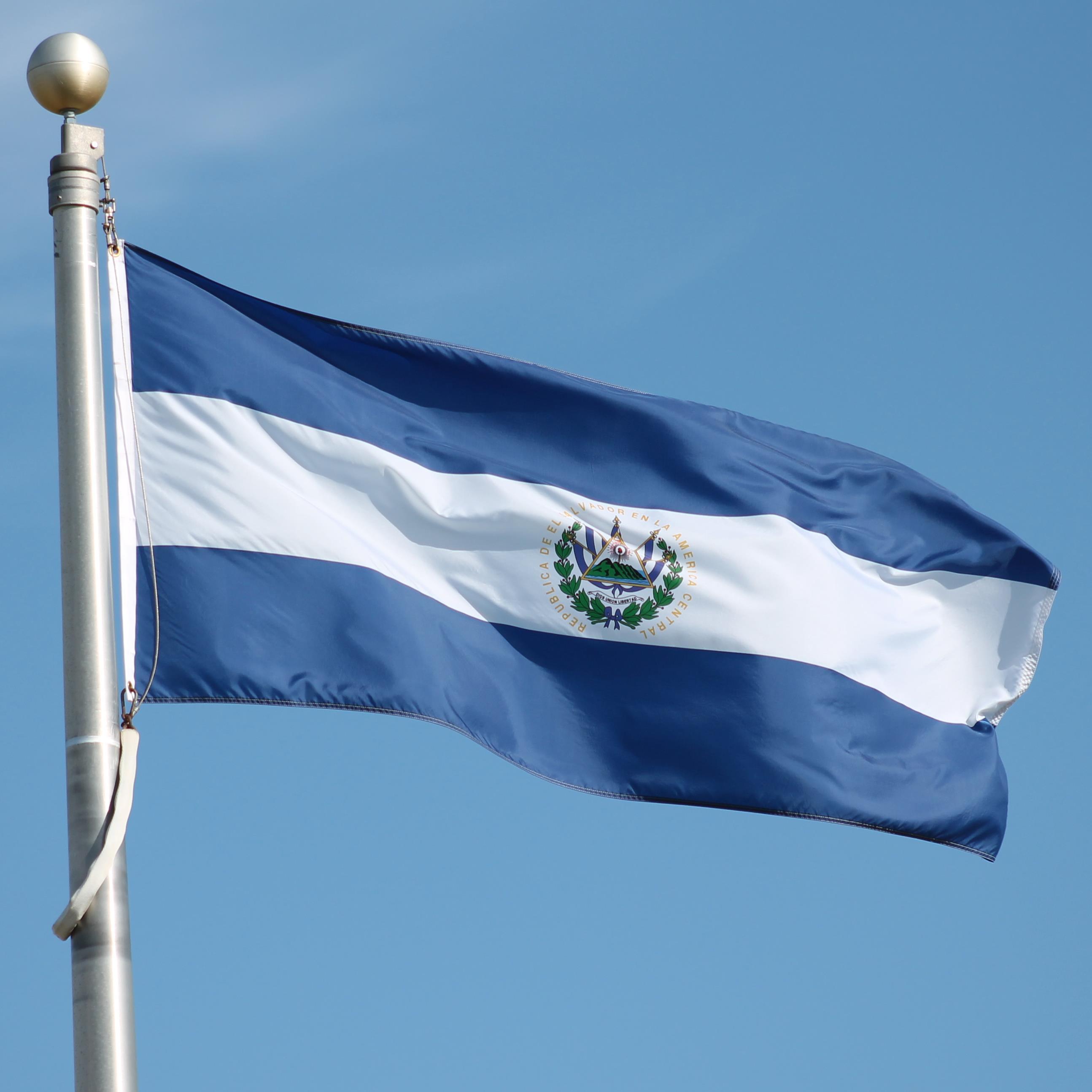 ! Compartimos tu noticia acá !
Noticias de El Salvador.