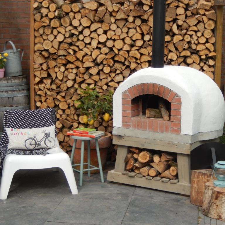 Authentieke steenovens #houtoven #buitenkeuken #pizzaoven #tuin