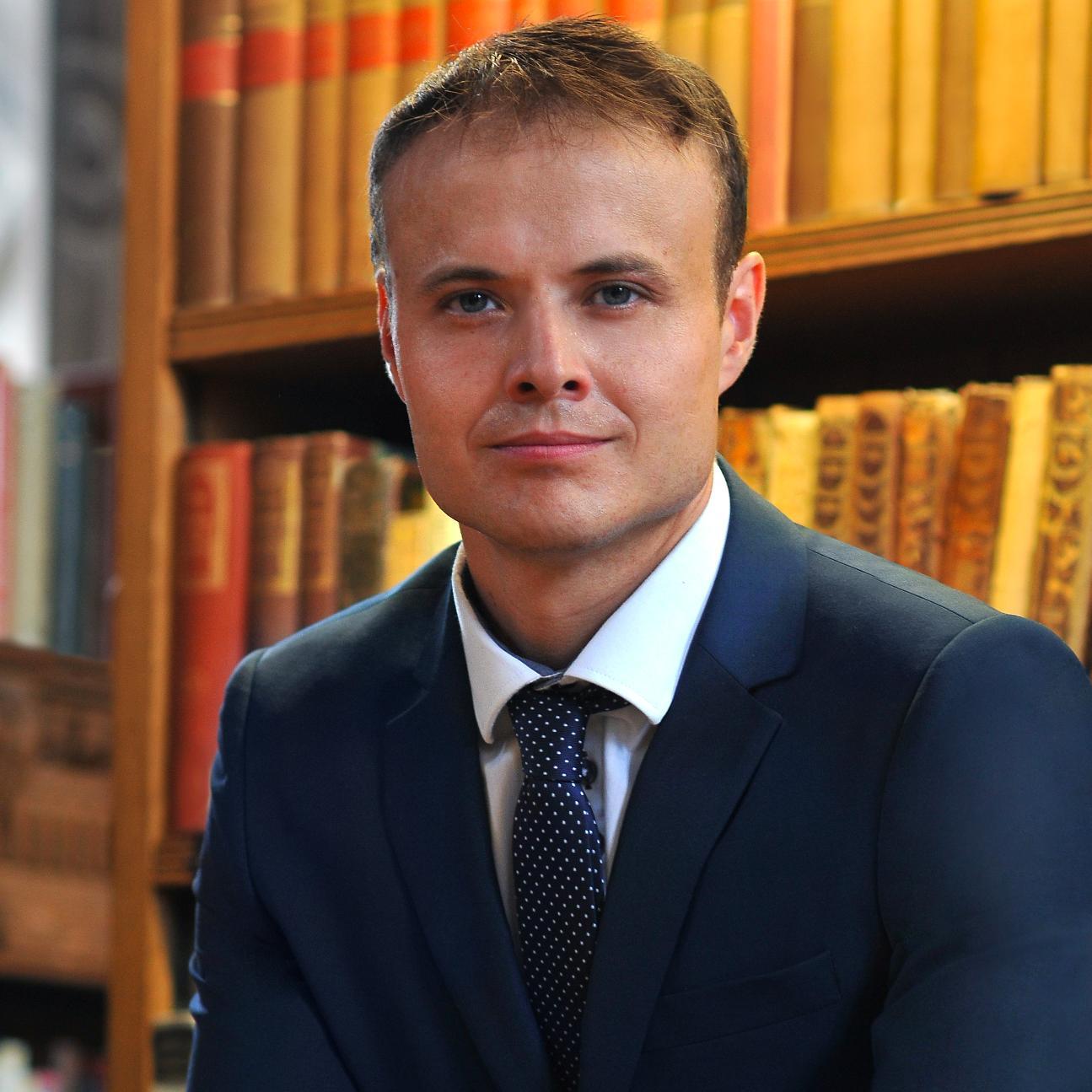 Charisma coach, international speaker & TV pundit. I can transform your social skills & make you the most influential person in the room. Don't tell your Mum.