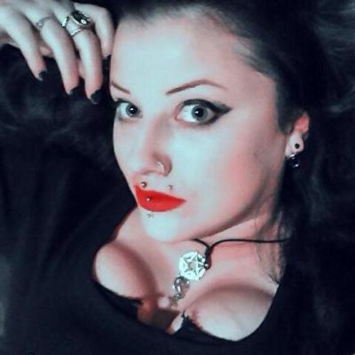 VMcnaughten's profile picture. Art, modelling, selfies!
Model for Goregous Girls Magazine
https://t.co/NjbXekDEQ5