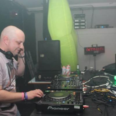 Hard dance/trance producer from Fleetwood, UK.
https://t.co/6JHR993JnR