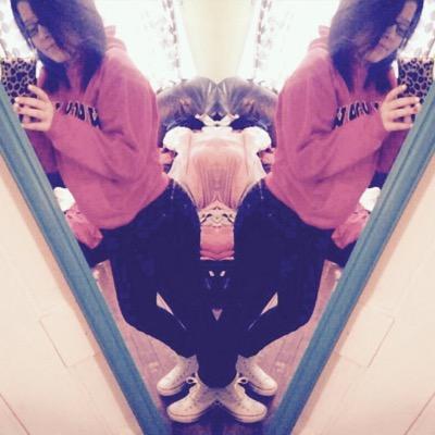 Taken
. ☕️Startbucks.LongBoring ❤
️ My father broke my heart before any Boy came along