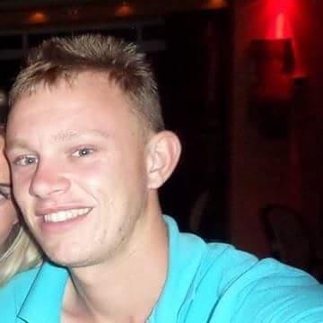 born in Burnley 12/05/1991. i grew up in Burnley and Padiham untill i was 12 years old then i moved to Corfu,Greece.