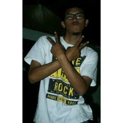 YansahHarri's profile picture. keep calm and rock n roll