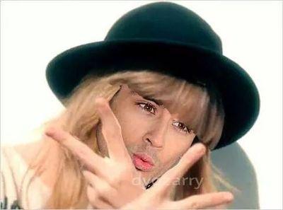 maynescrotas's profile picture. nome e numero na dm