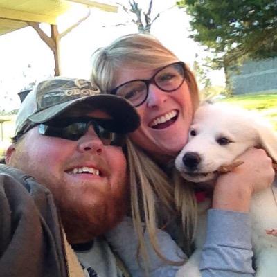 LOVER of Jesus, family, muh friends, the Cowboys, and anything sweet.
