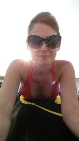 sey681's profile picture. Love love music and writing, traveling, reading.