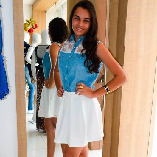 Bebê da @AndreezaKarla _N.A.M.O.R.A.N.D.O. - Feliz - Happy - DEUS - FAMILIA - AMIGO . sempre 3 e muito FELIZ . Segue parça ? Sigo dvlt
