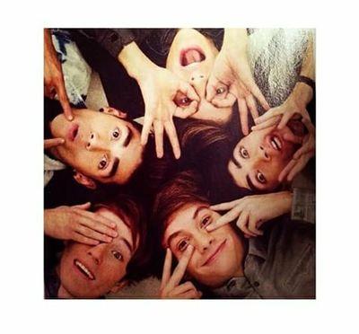 AMO A 5 CHICOS definitivamrnte son los mejores