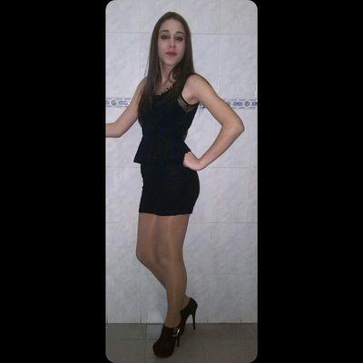 Ladreen perras q la jefa esta pasaando✌ Largaa vida amis eneemiigos para q puedan ver mi gloria. Lo mejor q tengo y q tendre? Mi niño @raulitovillar . RUEECAS!☜