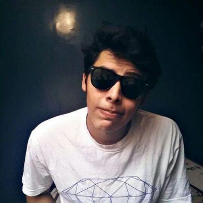 19 anos, Católico Apostólico Romano, vivendo a vida com muita humildade e sempre servindo a Deus ✌