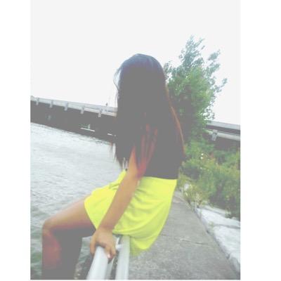 YouTuber | Viner | Younower
Vine - Jade Fabular
YouTube - ItsJadefabular