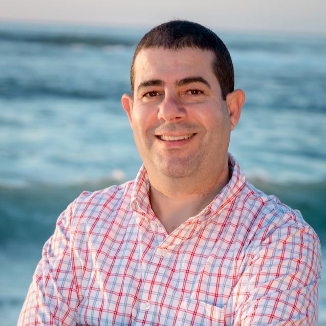 I am a driven product manager with global perspective, expertise in technology product management and marketing.