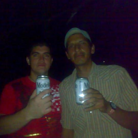 Simplemente trabajador, y no se q mas poner,