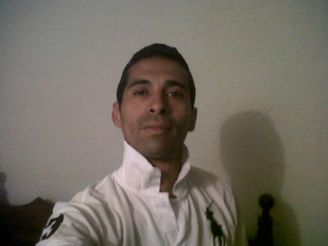 Chepe9Jose's profile picture. Ser divertido es lo q' mas me gusta vive caca dia al maximo .chicas de medellim q' deseen chico soltero dispuesto a dedidarles todo el amor # 3182080996 whatsap