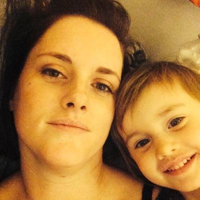 31 years young i have a three year old daughter who is my world! hard working with a good job, busy life, wont stop till i reach the top