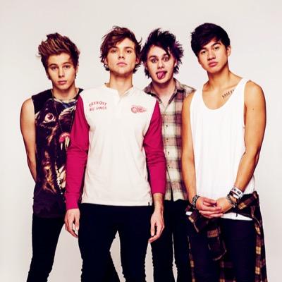 please follow @moonlight_luke