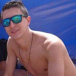 whatsapp 2477335182