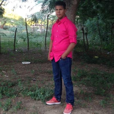 estharlincedano's profile picture. 