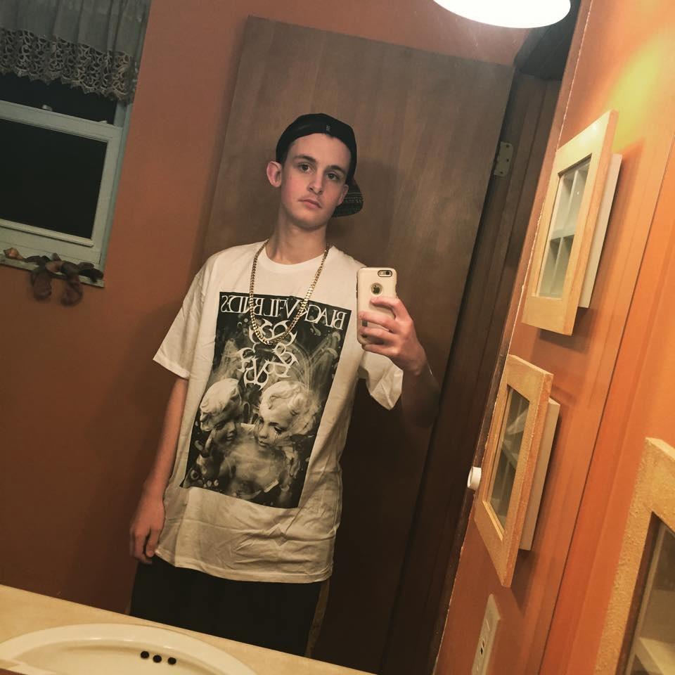 Official Twitter of local Pittsburgh drummer,rapper, and DJ Robbie Mac.