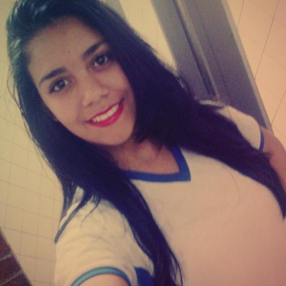 NathySantos1231's profile picture. 